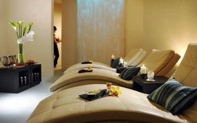 Hotel Westport - Leisure Spa and Conference