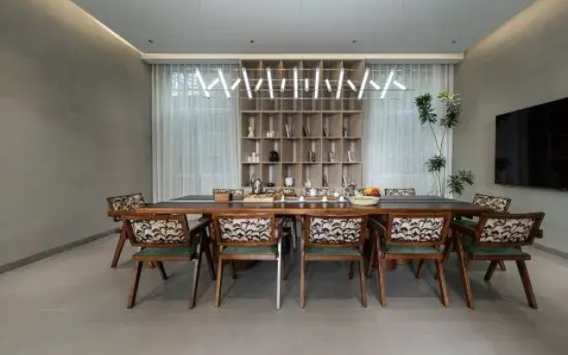 Qingrongli Boutique Inn (Mangshi Square & Dai Ancient Town Branch)