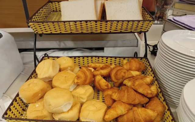 Howard Civil Service International House