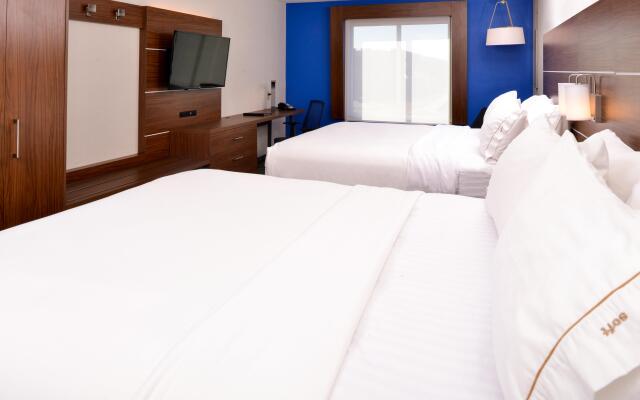 Holiday Inn Express Hotel & Suites Urbana-Champaign, an IHG Hotel