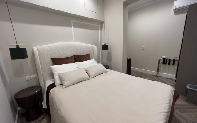 Pantheon City Hotel