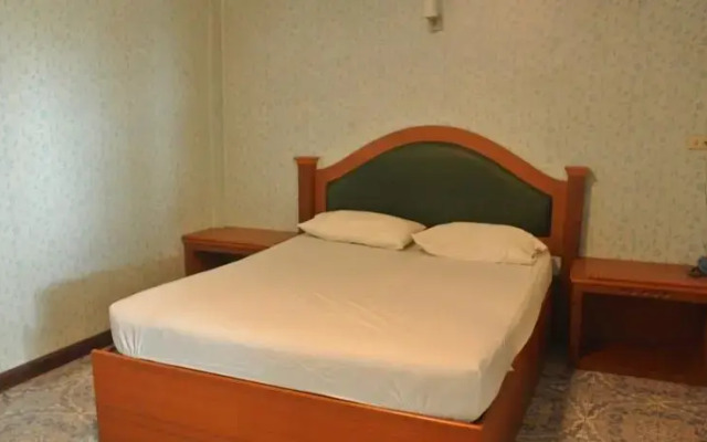 Samchook Resort