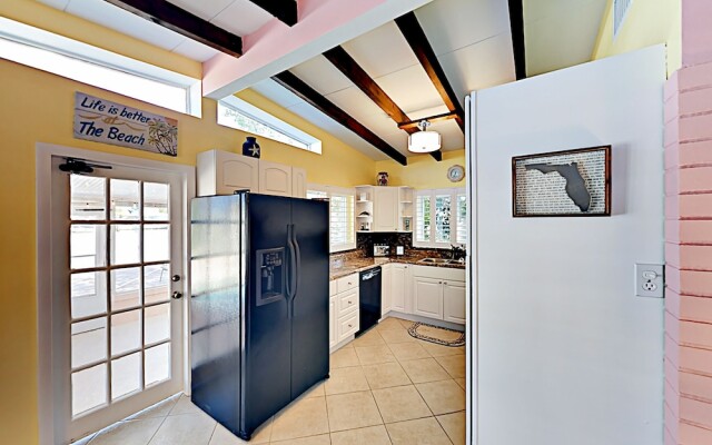 Canal-Front Living - 4 Br Home