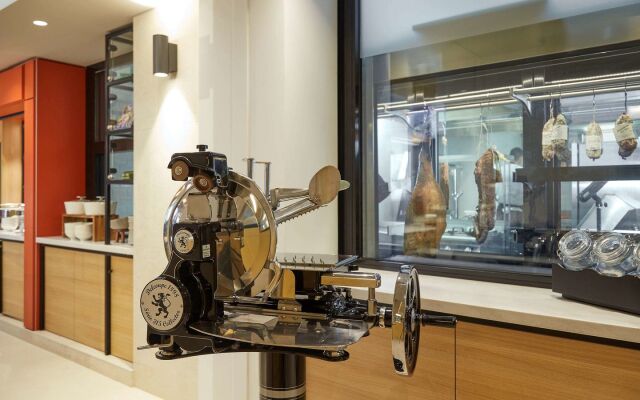 Mercure Avignon Gare TGV