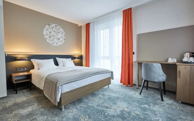 Crystal Hotel