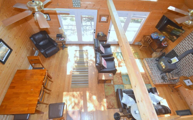 Rosies Creekside Retreat - 3 BR Escape!