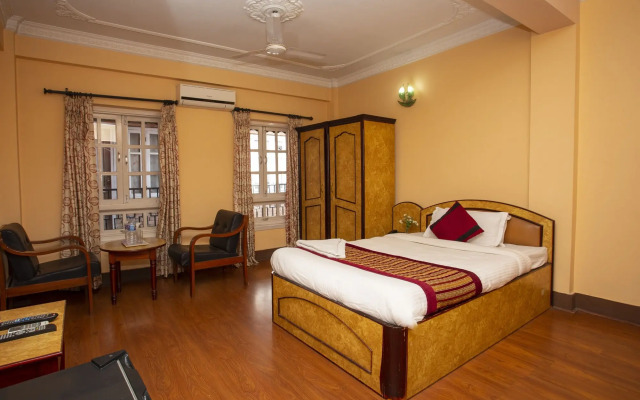 Hotel Happy Home
