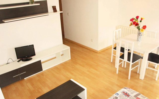 Apartamentos El Pilar Suites 3000