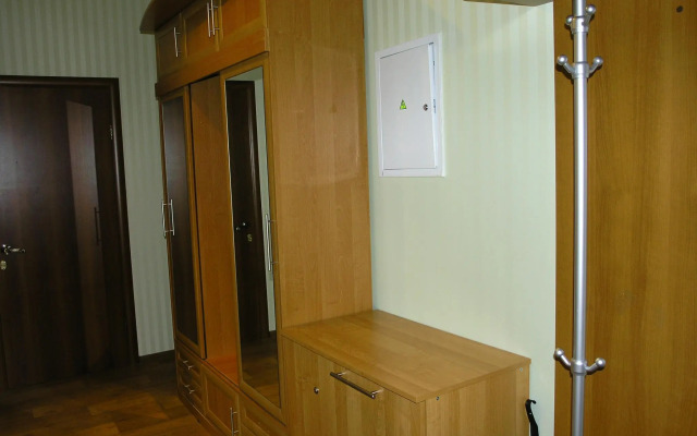 Много квартир на переулке Буинский