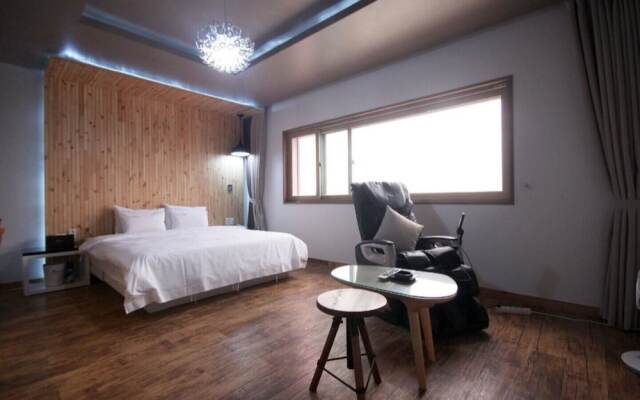 Message Motel