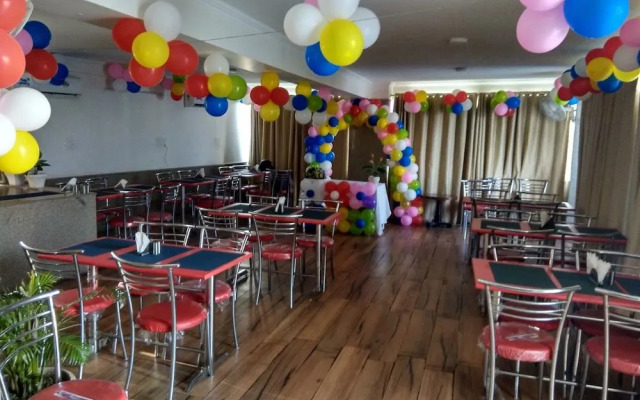Airport Hotel Mahal