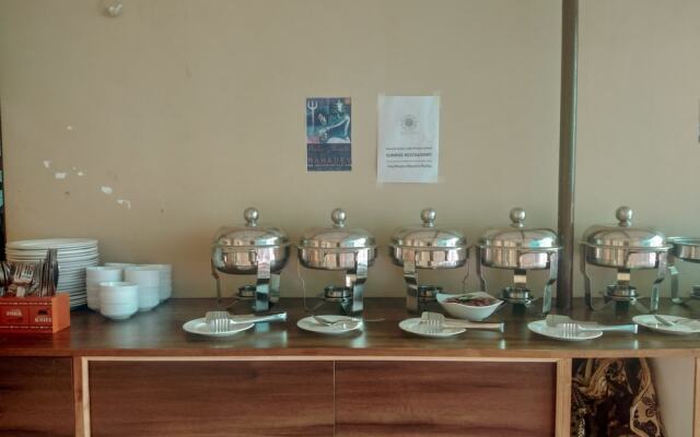 Dwivedi Hotels Hotel Elena
