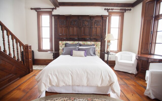 Lavender Hall Estate