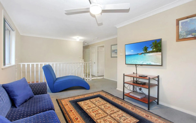 Four Bedroom Quality Townhouse