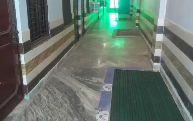OYO 80516J Hotel Red Rose Inn