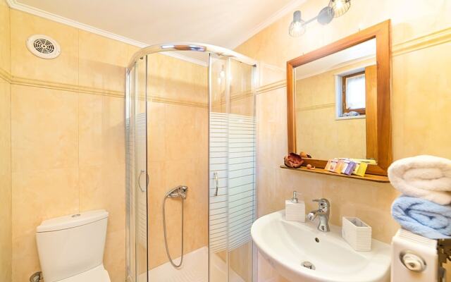 Cretan Lux Villa Heated Pool