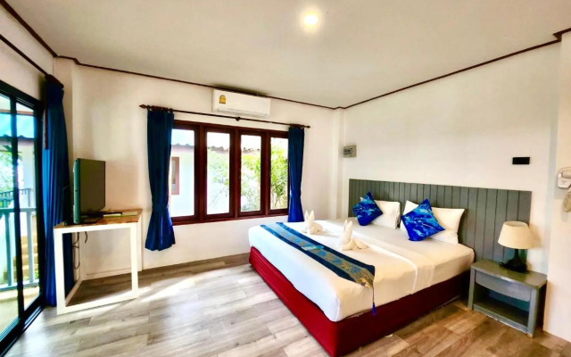 Three Trees Samui Resort - Sarocha Villa