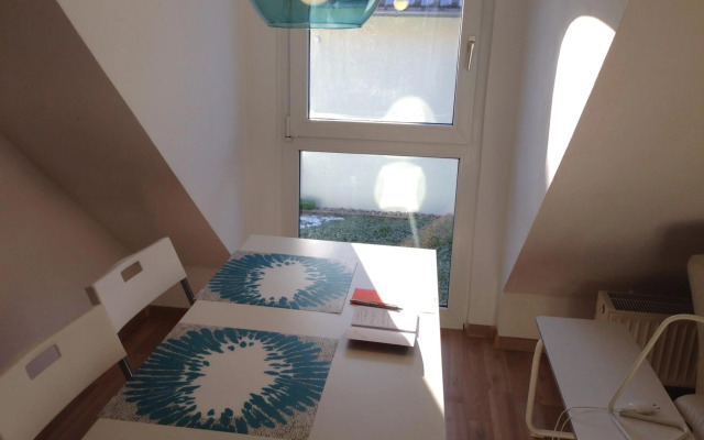 Studio Ochsenfurt mit sonnigem Balkon