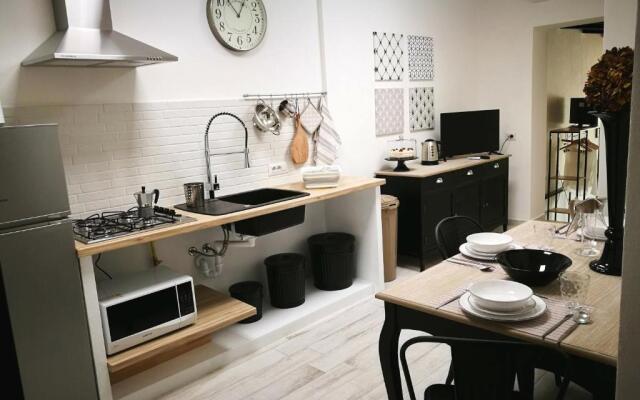 Amelia Apts  Rooms