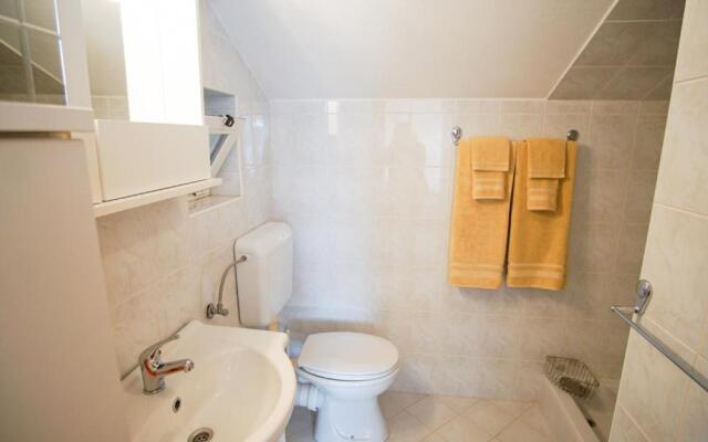 3 Bedroom Beach House with private sea access