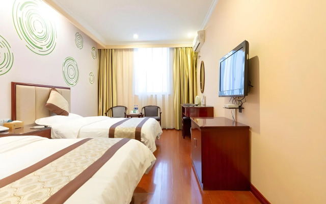GreenTree Inn ZhenJiang Jurong New Bus Station Express Hotel