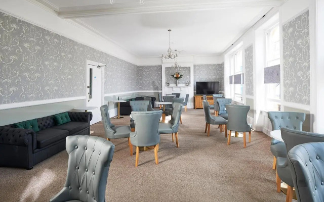 The Crown Hotel