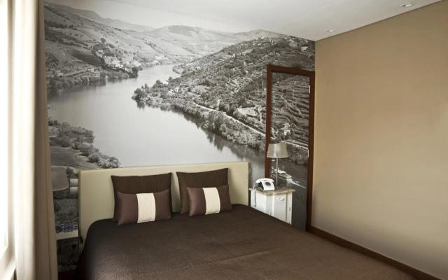 Oca Ribeira do Porto Hotel