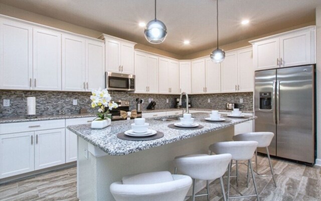 4712sh - Storey Lake 6 Bedroom Villa