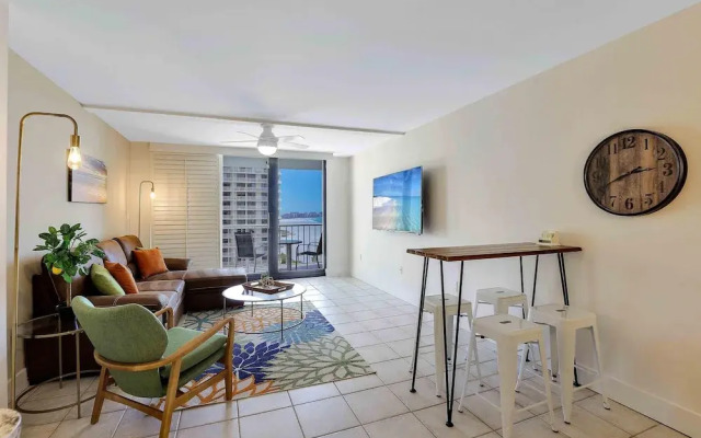 South Seas Tower 4-1209