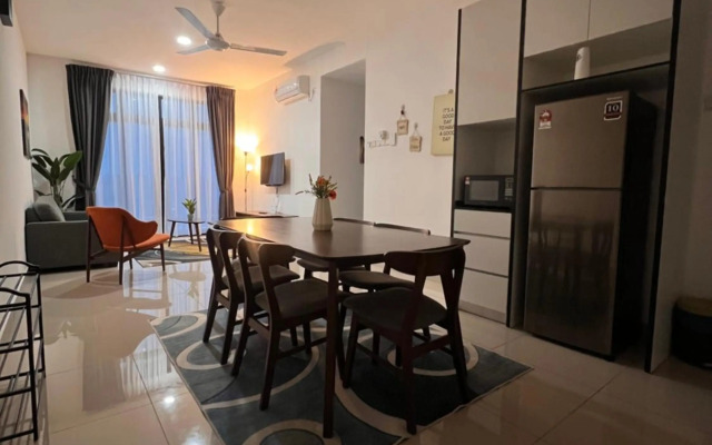 Cinta Staycation Desaru 3B2B POOL