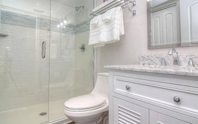 Intercoastal 203 by Teeming Vacation Rentals