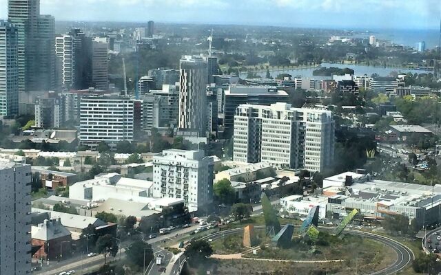 ReadySet Apartments on Southbank Boulevard