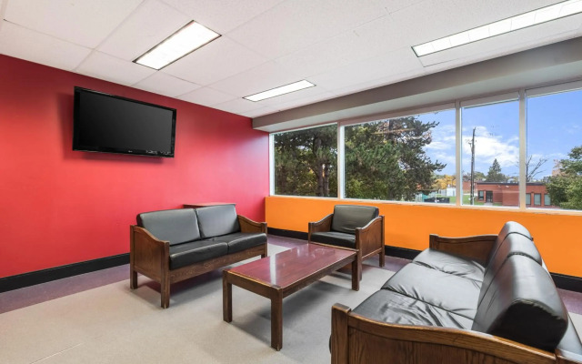 Residence & Conference Centre - Hamilton