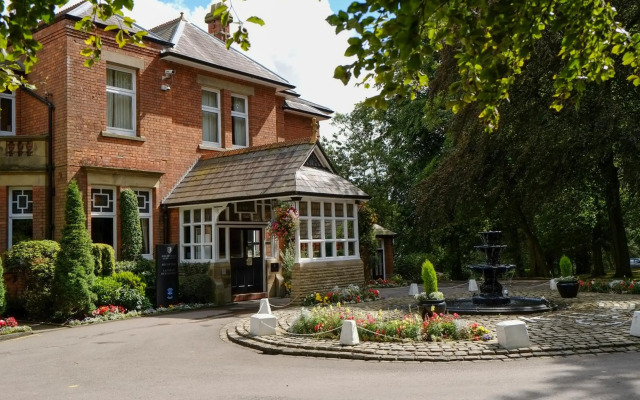 Macdonald Kilhey Court