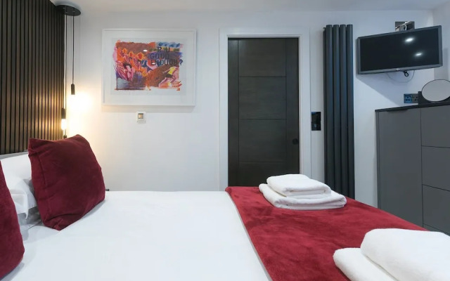 Louies Loft