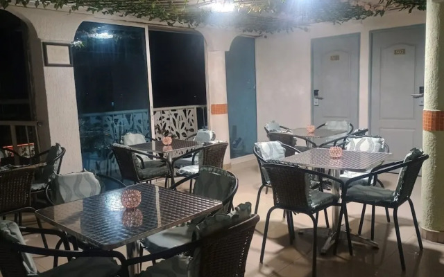 ArisSha Boutique Hotel