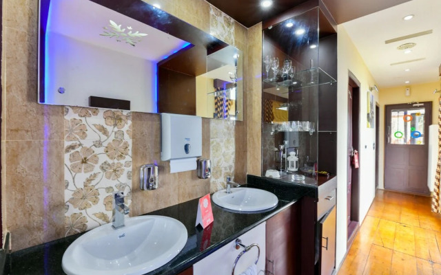 Oyo 22118 Houseboat Swan 2 Bhk Private