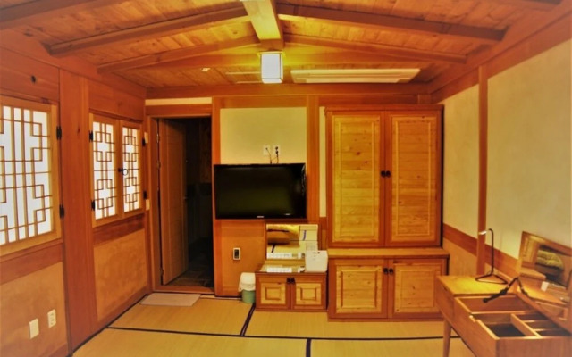 Seogwipo Wemegoong Pension