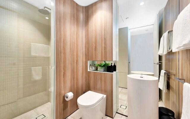 5-Star Lux in the Centre of Conveniences