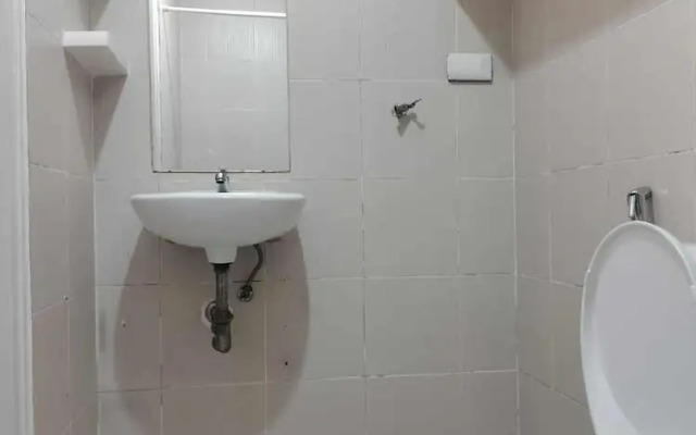 Spacious 1-bedroom Condo in Quezon City With Private Pool