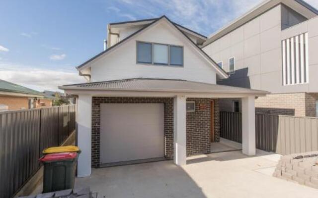 43A Twynam Street - Snowfall