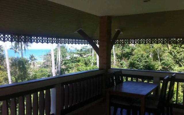 Lanta Mattia Bungalows and Resort