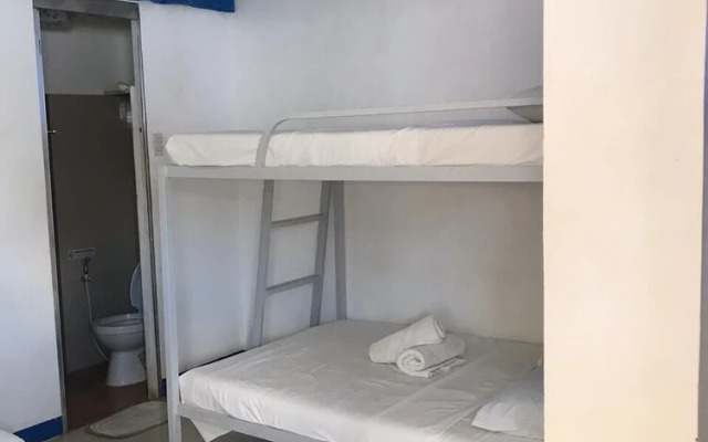University Condotel by Oyo Rooms