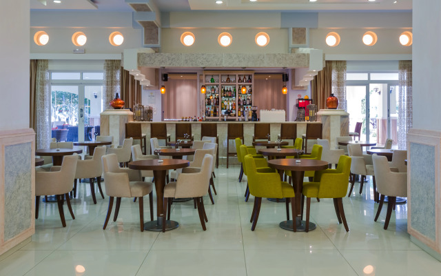 Gaia Palace Hotel