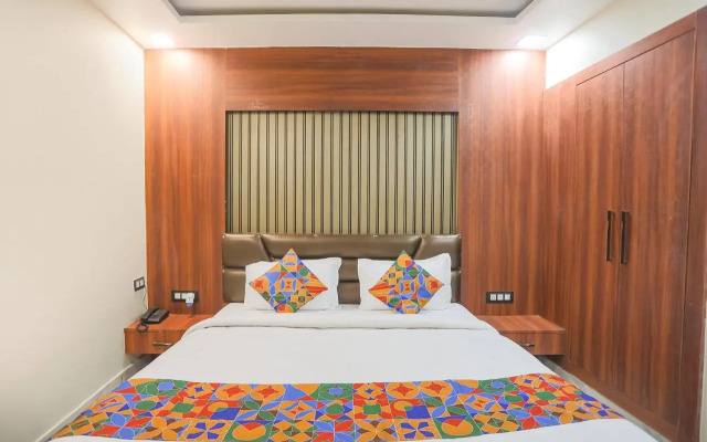 Fabhotel The Treenity House