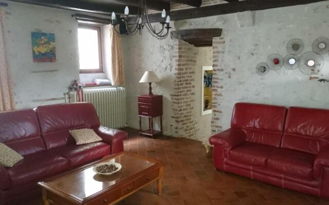 Gîte Cour-sur-Loire, 4 pièces, 6 personnes - FR-1-491-30