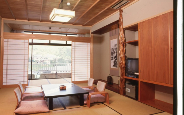 Yuttarino-Sato Inaka