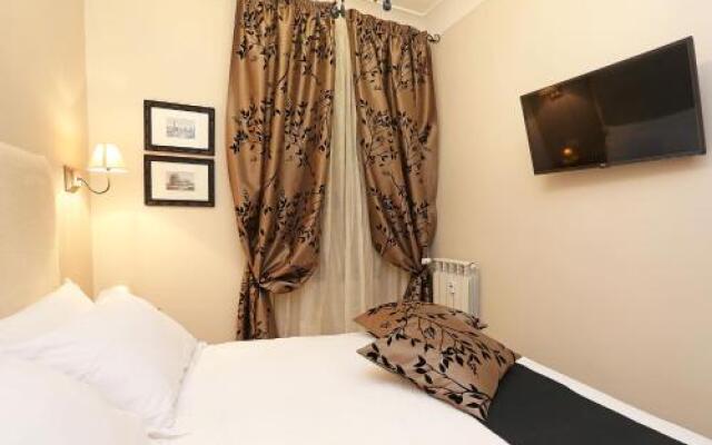 Via della Vite 2nd Floor Apartment