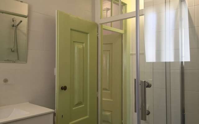 Alfama Tailor Made Green House With a View