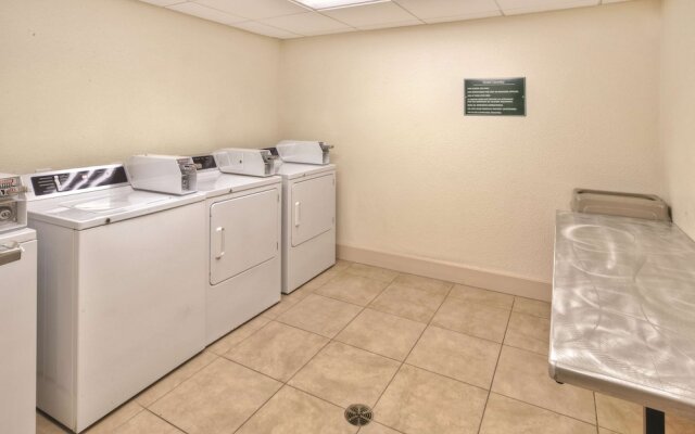 La Quinta Inn And Suites Danbury